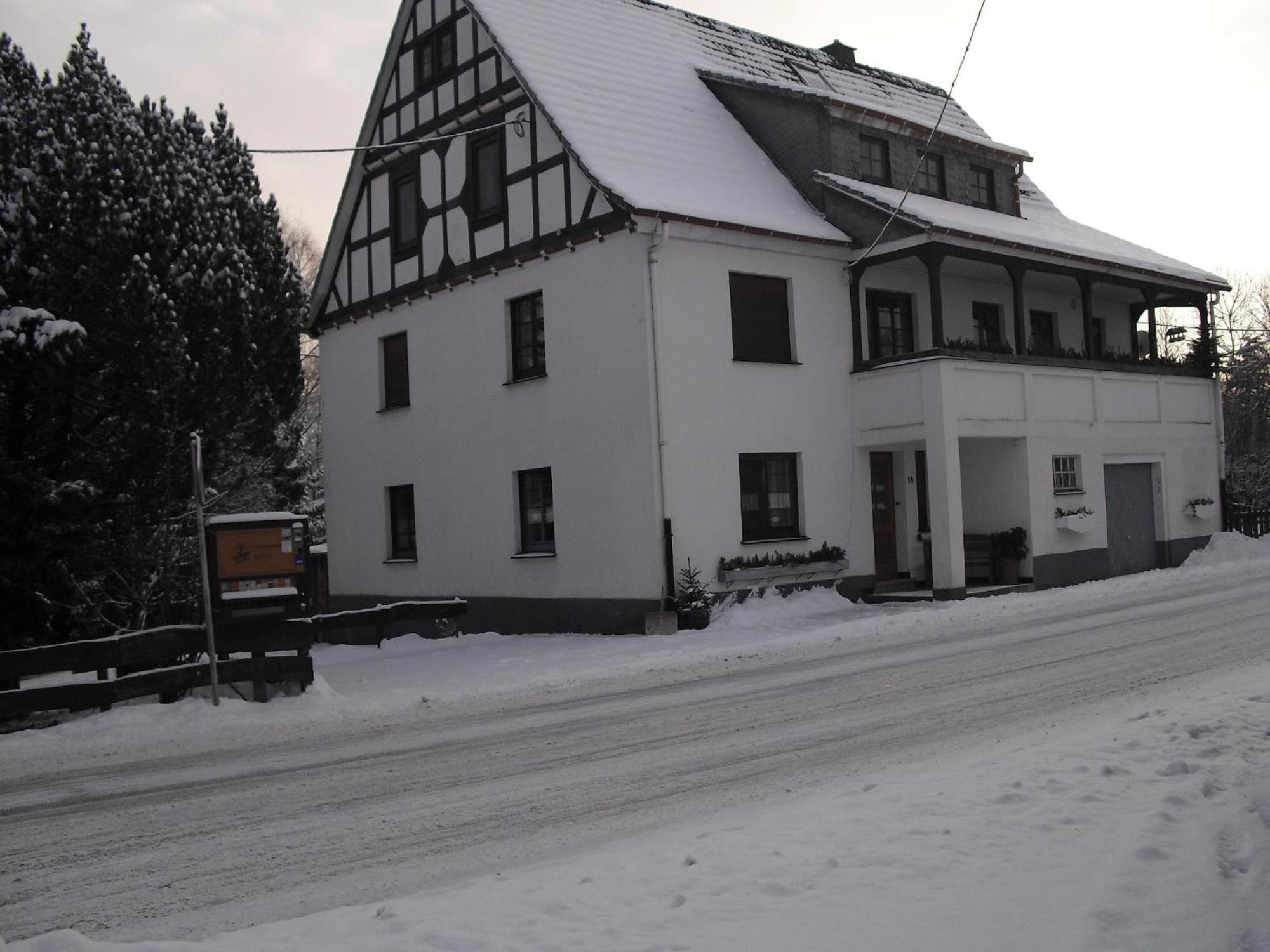 Cosy Apartment In Menkhausen Near The Ski Area Schmallenberg Eksteriør bilde